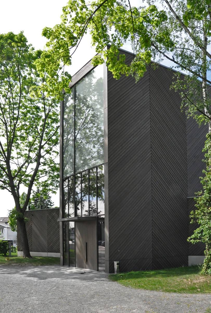 Immanuelkirche in Köln, Eingangsbereich