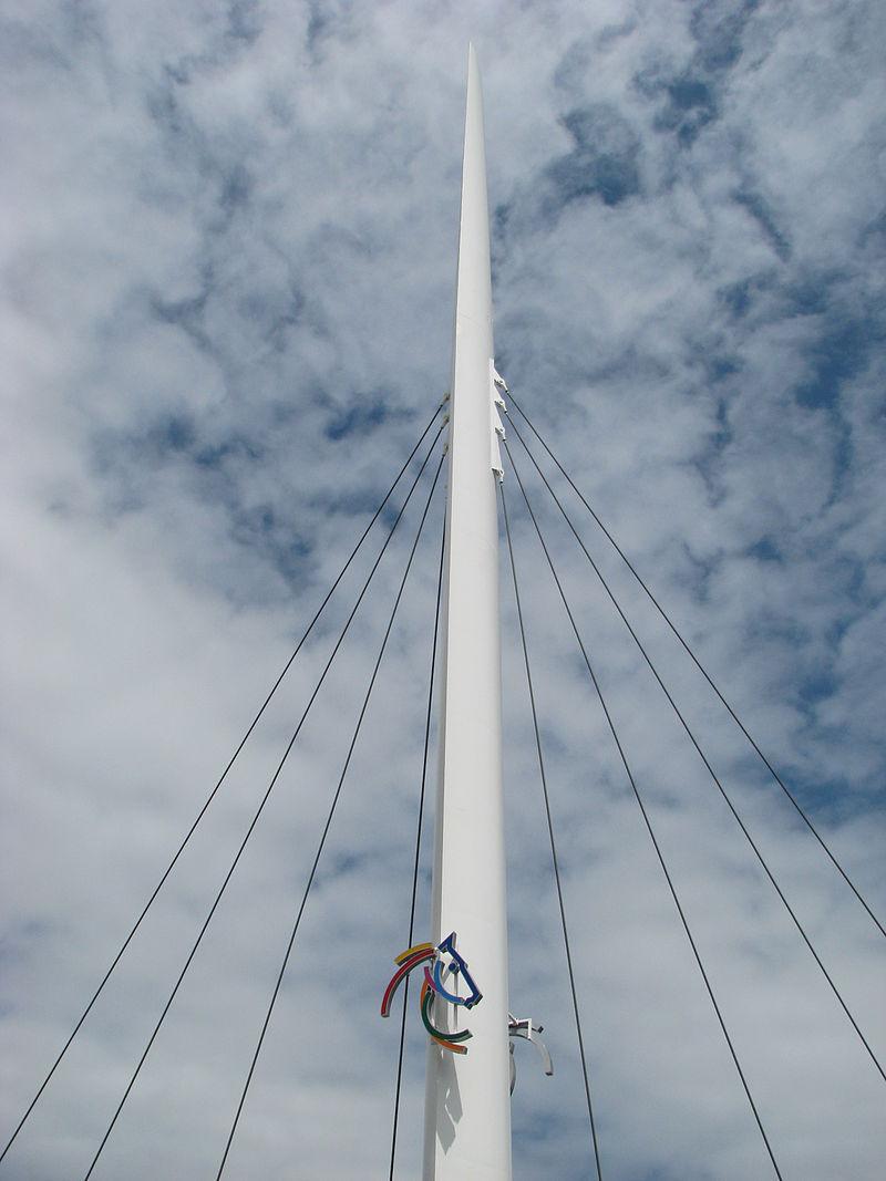 65 m hoher Pylon der CHIO-Brücke