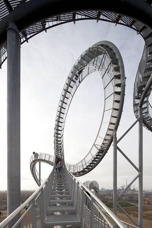 Laufbahn Tiger and Turtle - Magic Mountain