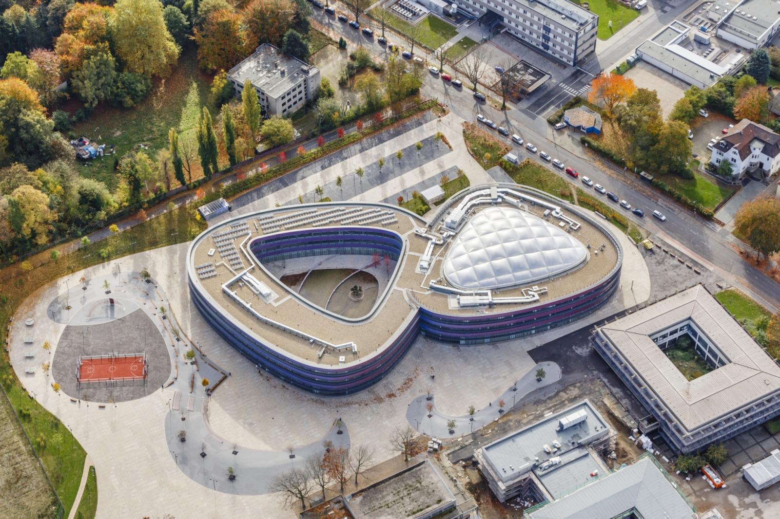 Schrägluftansicht Neues Gymnasium Bochum