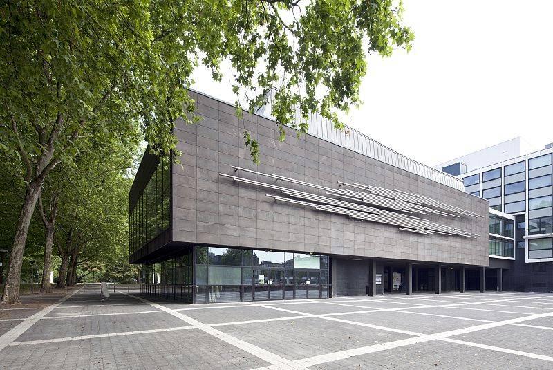 Außenansicht Kleines Haus des Musiktheaters