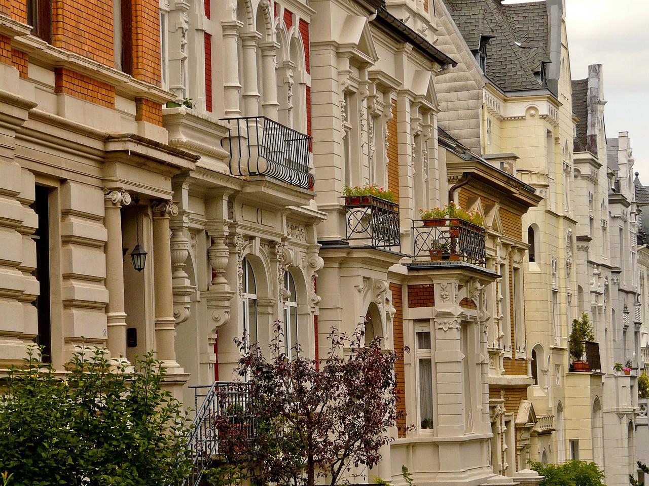 Häuserfassaden in der Roonstraße im Briller Viertel