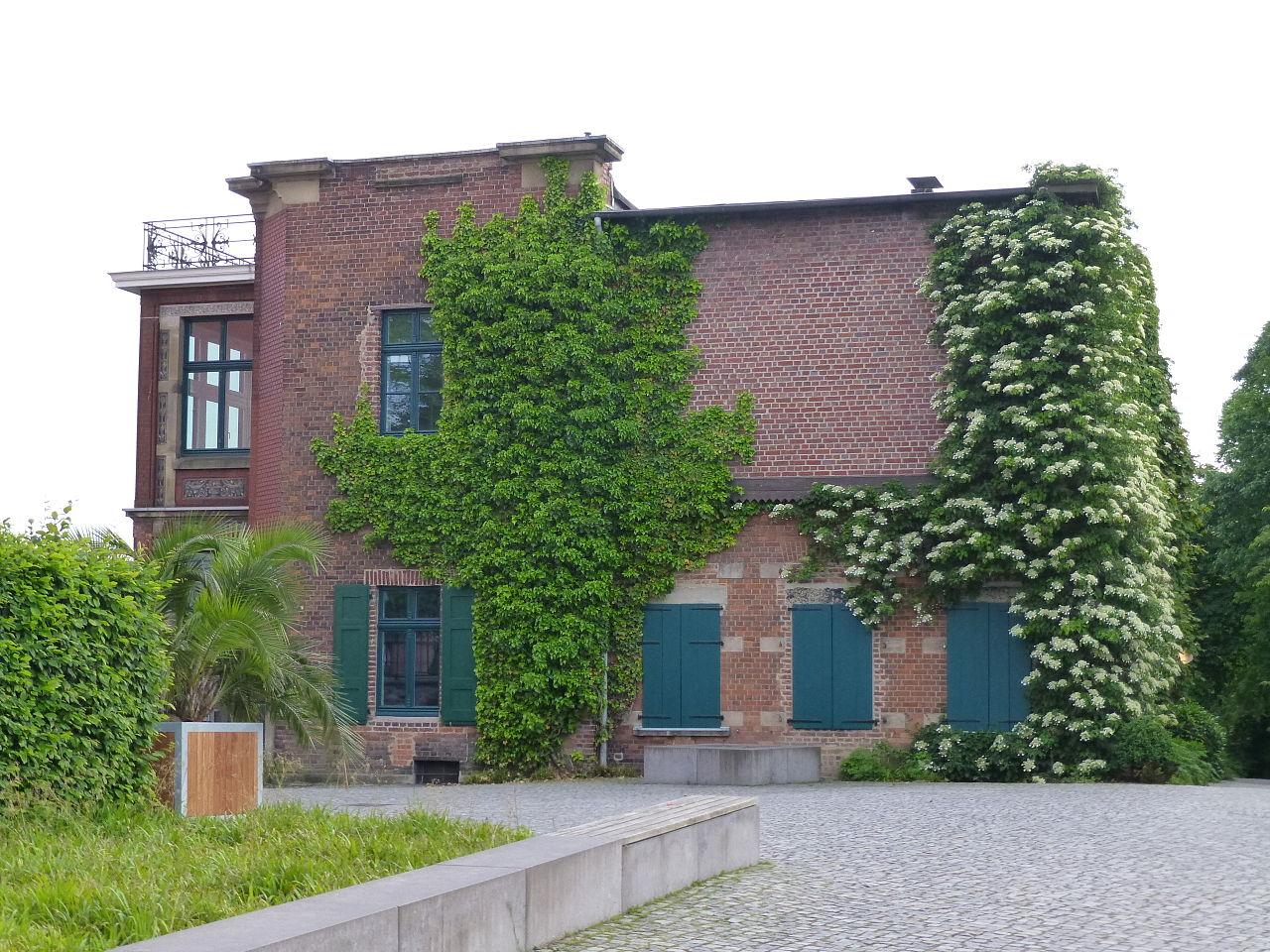 Seitenansicht Villa Eller
