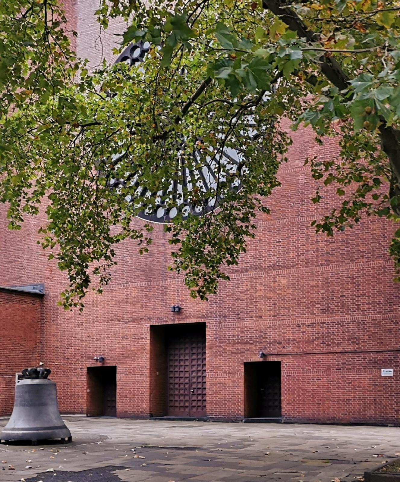 Eingangsbereich St. Engelbert Essen