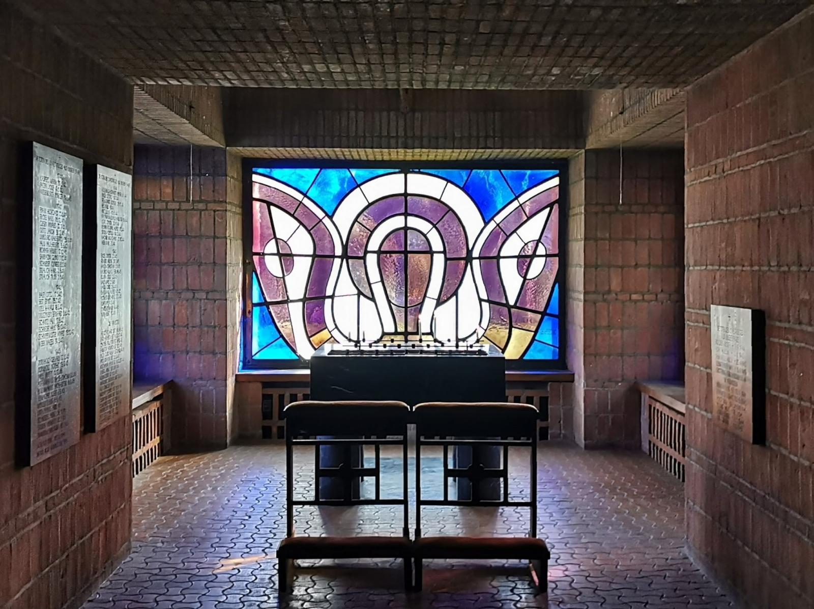 in der Seitenkapelle