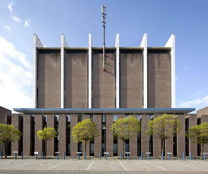 Rückseite der Stadthalle