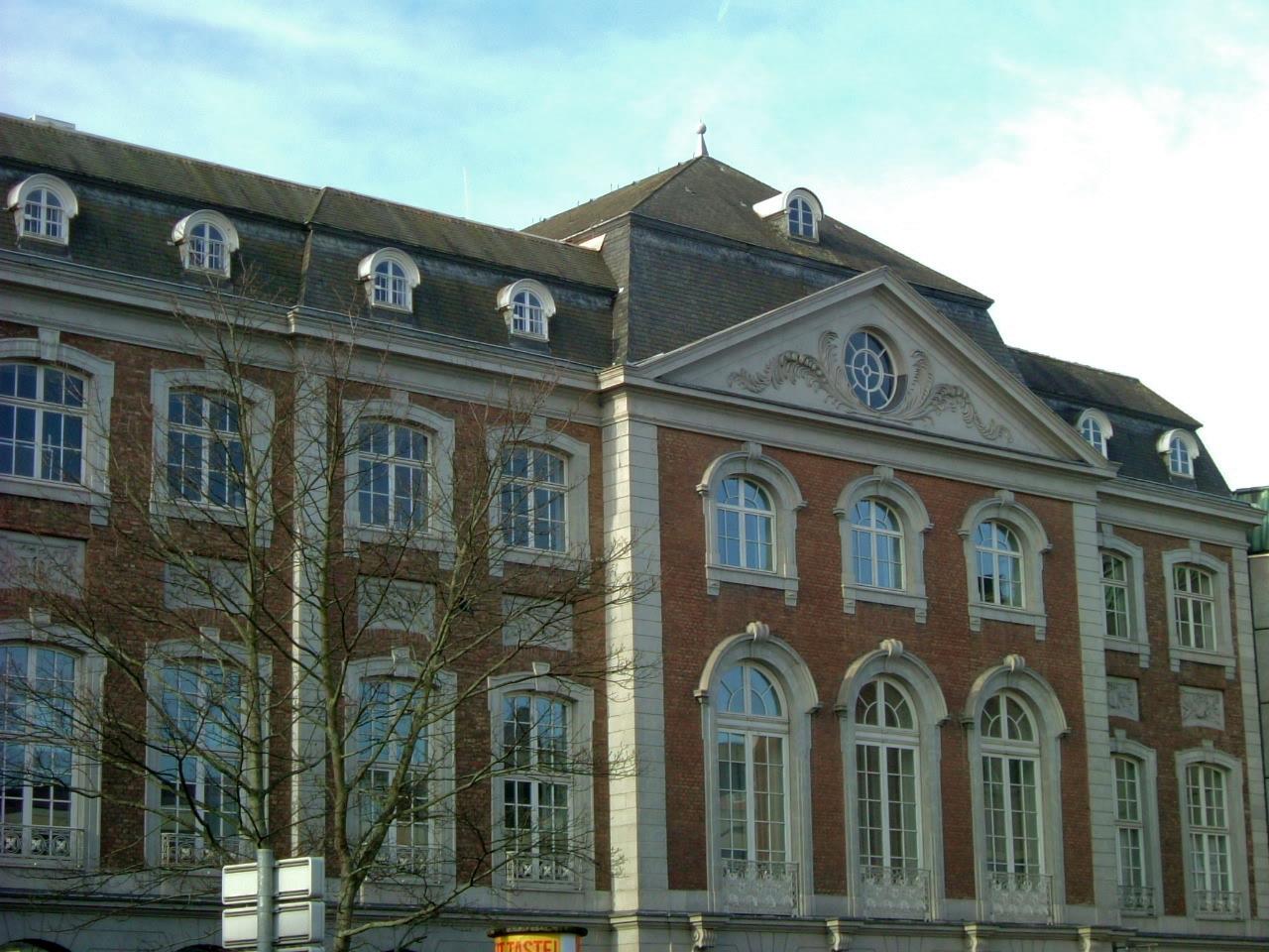 Altes Kurhaus von der Kurhausstrasse