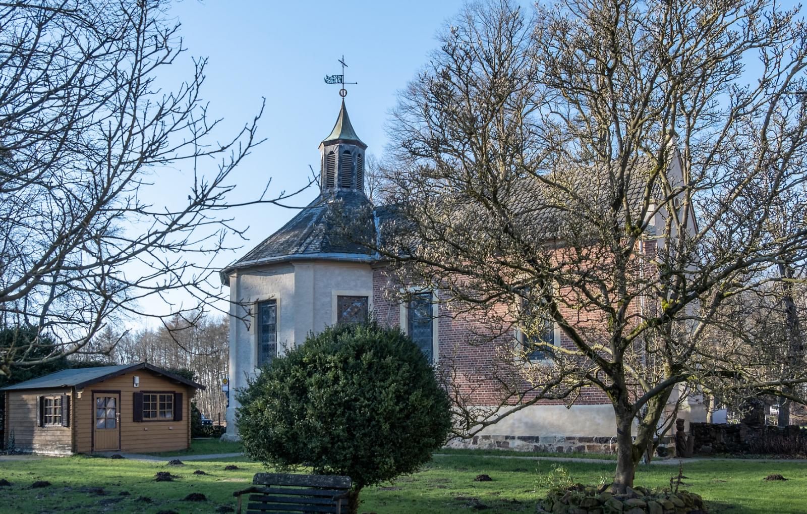 Marienkapelle Visbeck mit oktogonalem Altbau und Anbau aus dem 19. Jh.