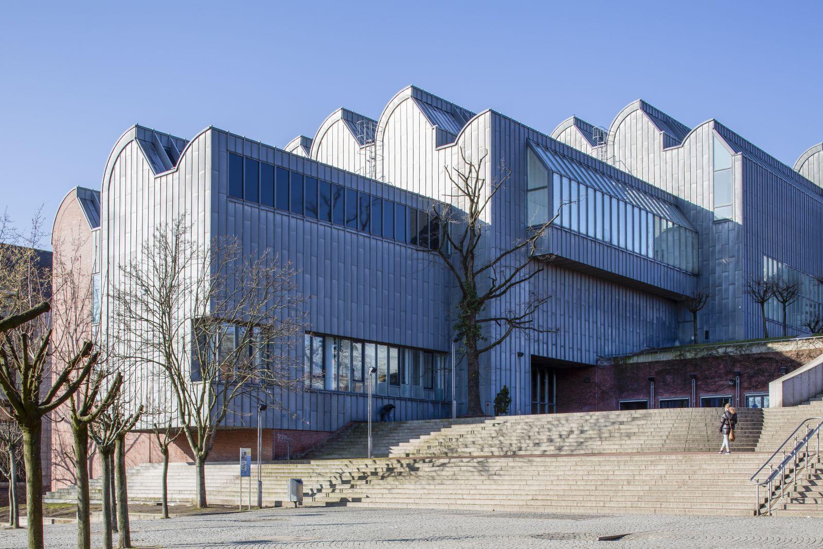 Sheddächer des Museum Ludwig