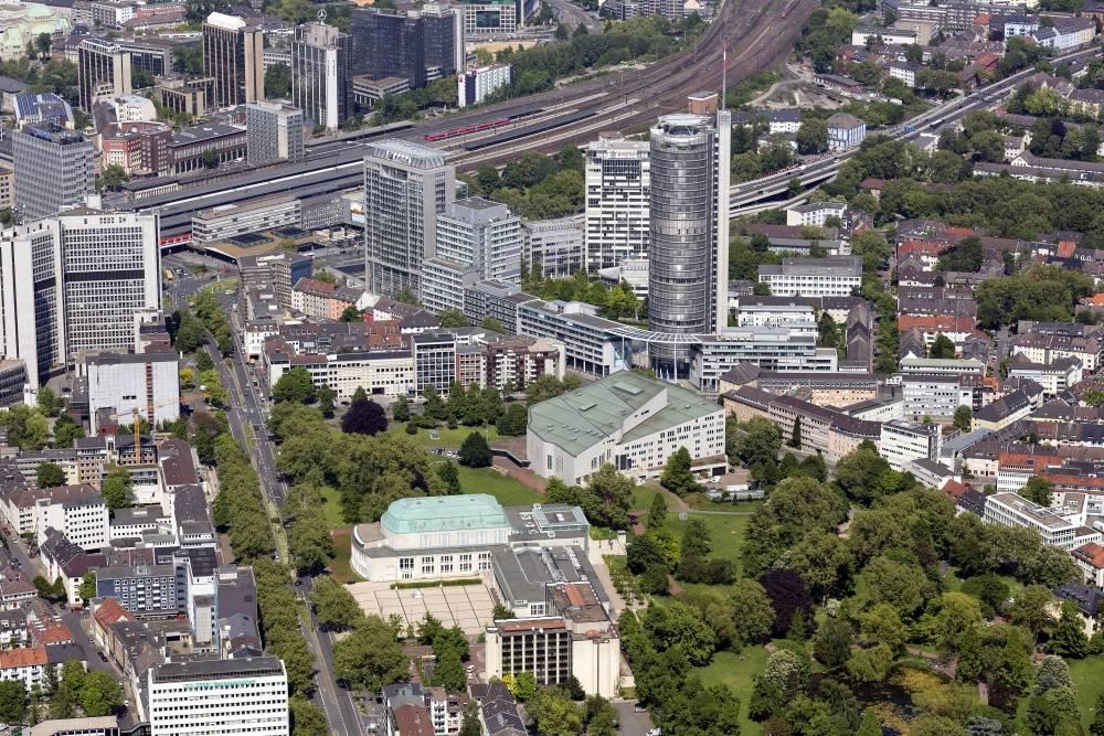 Luftbild mit Philarmonie und RWE-Turm