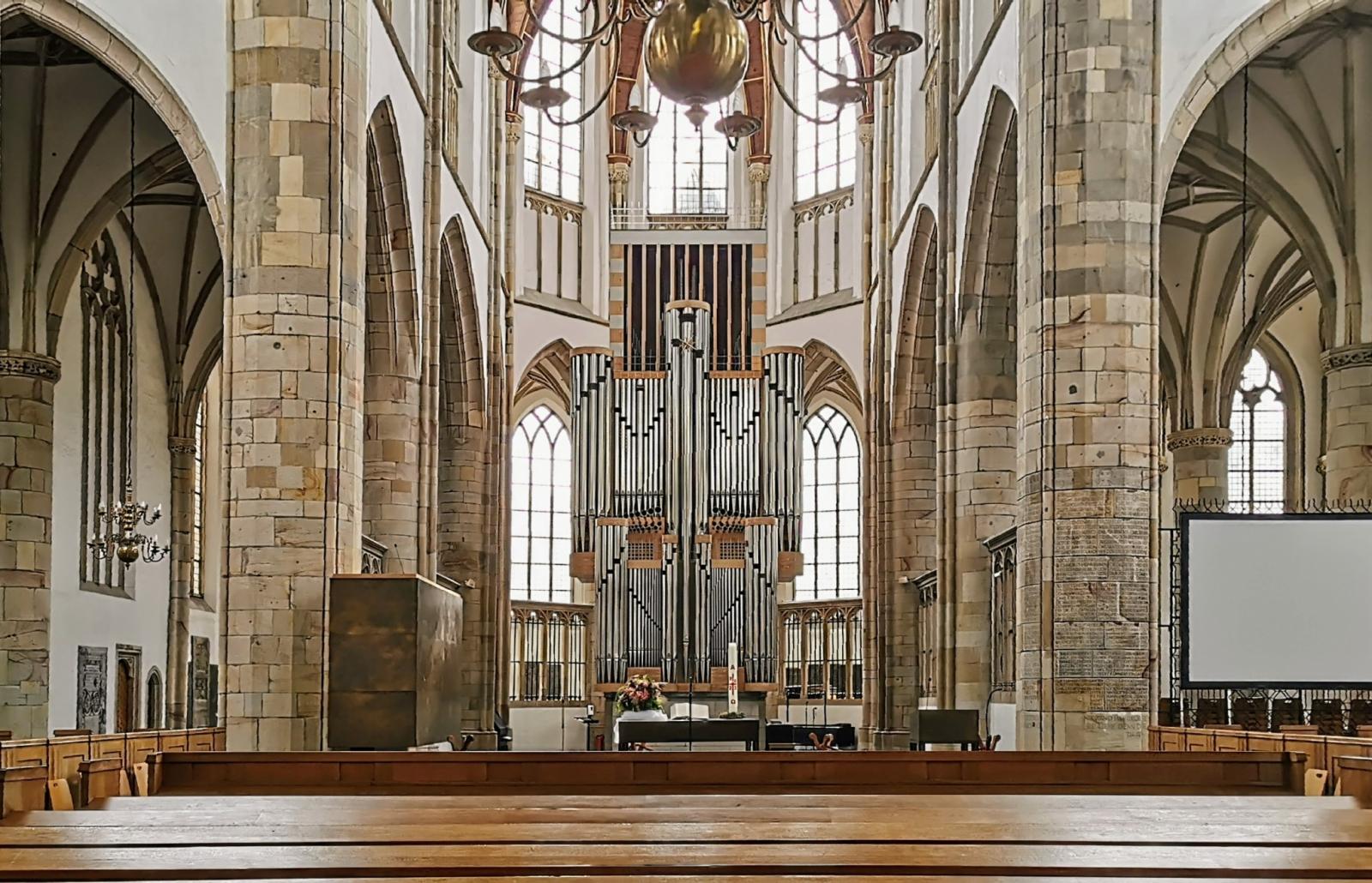Blick zu Orgel und Chor, Willibrordi-Dom Wesel