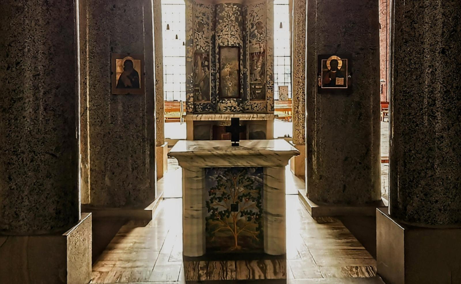 hinter dem Altar, Detailansicht