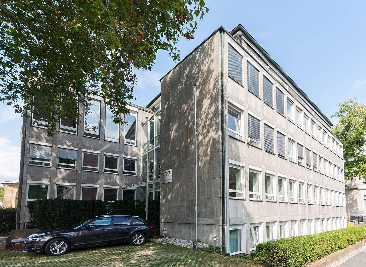 der an die Villa Ermekeil anschließende Neubau von 1953