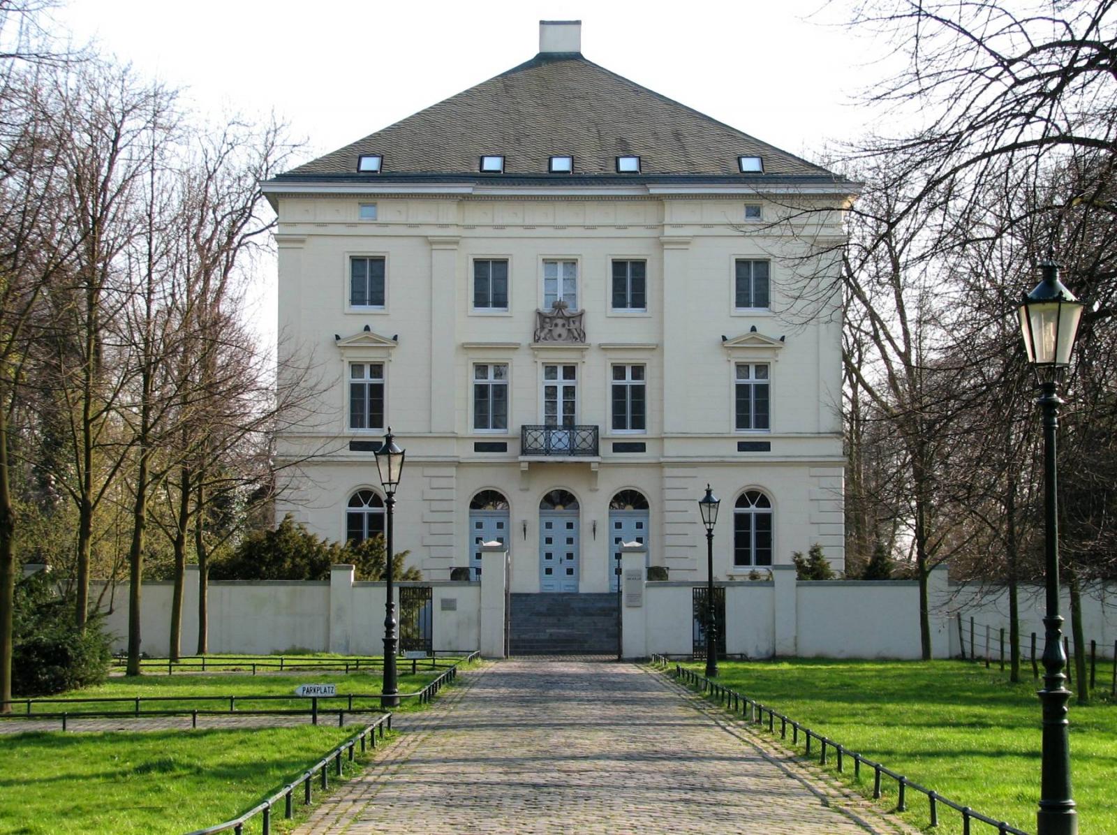 Schloss Mickeln in Düsseldorf Alt-Himmelgeist