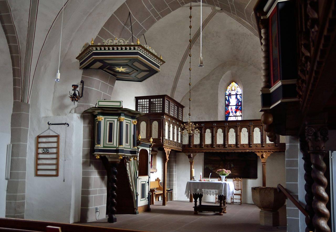 Innenraum der evangelischen Kirche Schwalenberg