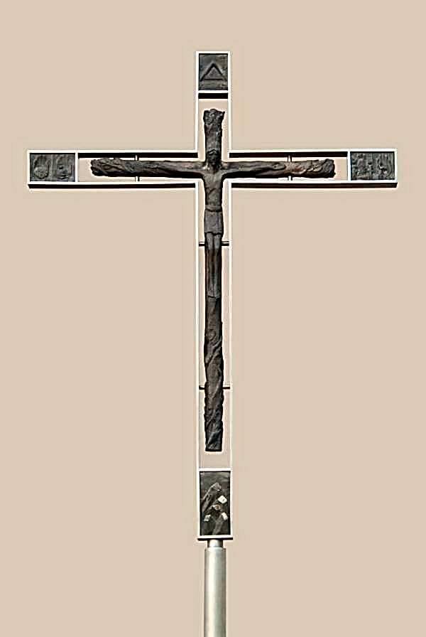 Altar- und Vortragekreuz von Thomas Torkler