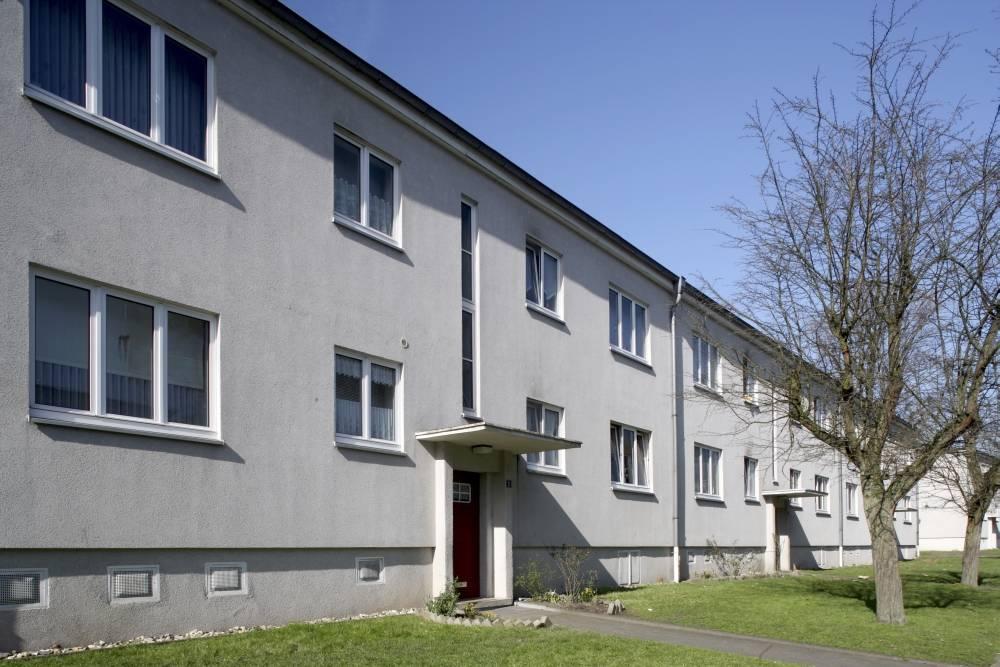 Blick auf die Reihenhäuser der Siedlung
