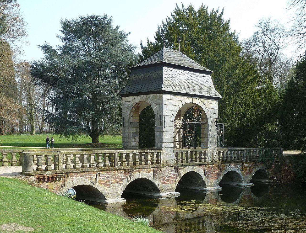 Barocke Zugangsbrücke von Schloss Dyck