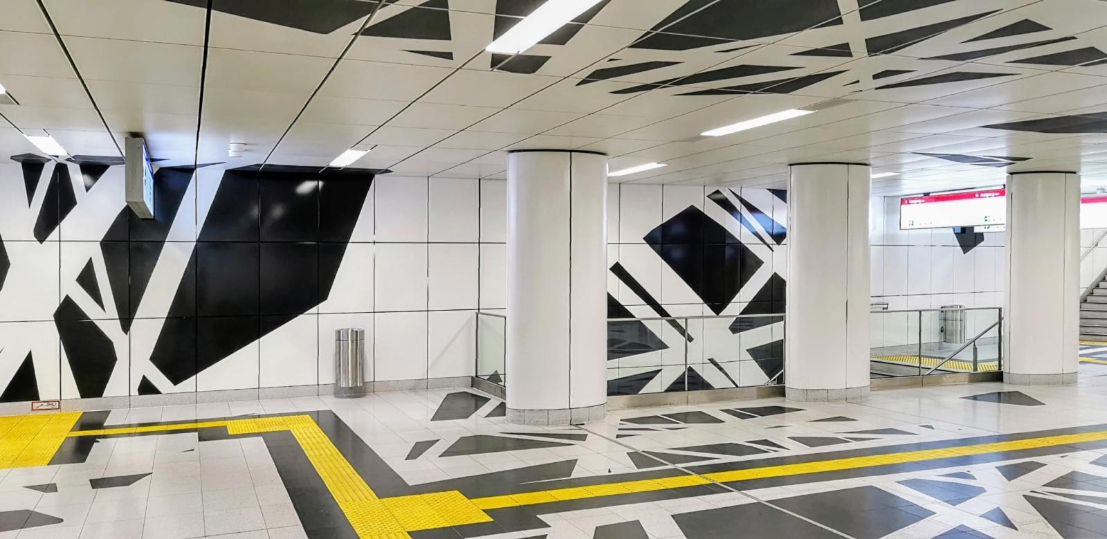 Bahnhaltestelle Pempelforter Straße, Verteilerebene
