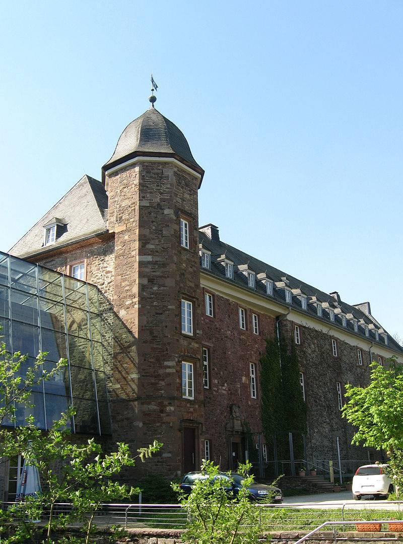 Hofseite des Schlosses