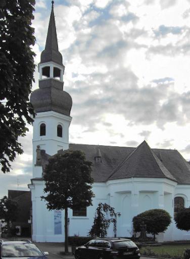 evangelische Kirche von Osten