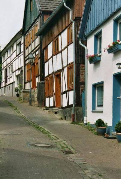Dannenberg - enge, kurze Anliegerstraße östlich des Marktplatzes