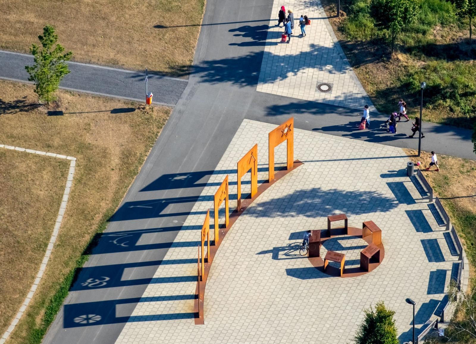Platz der fünf Weltreligionen von oben
