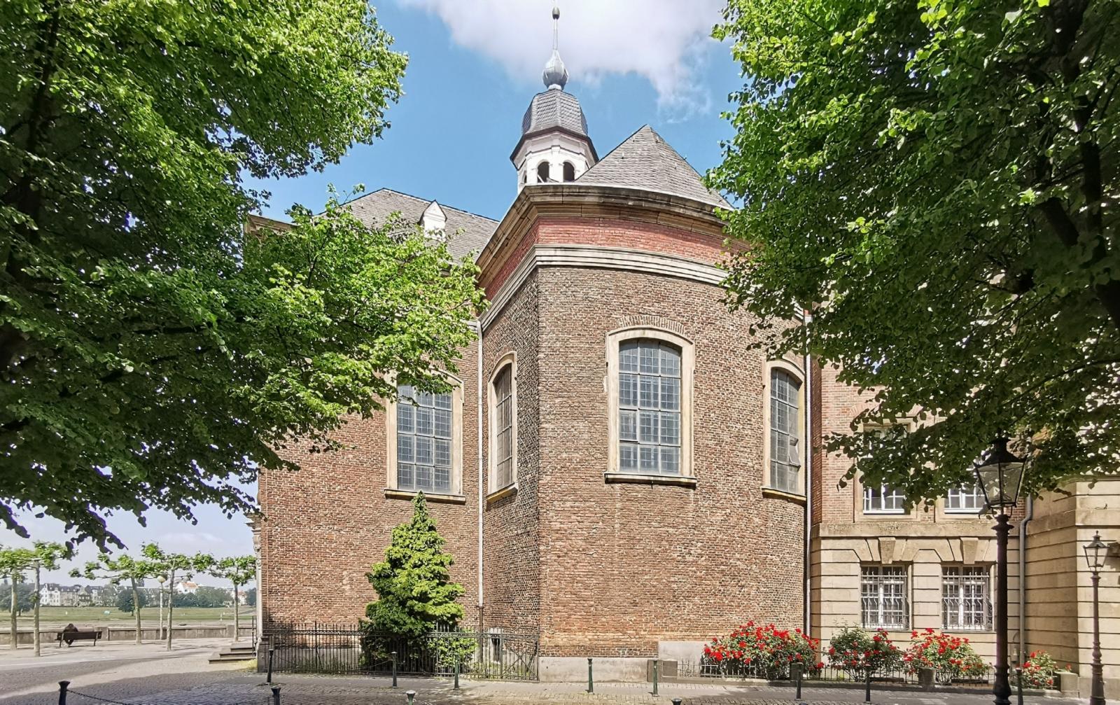 Josephkapelle Düsseldorf, Südostansicht