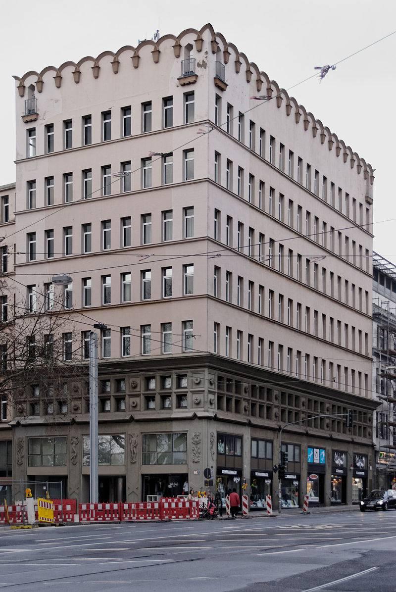 Industriehaus vor der Sanierung