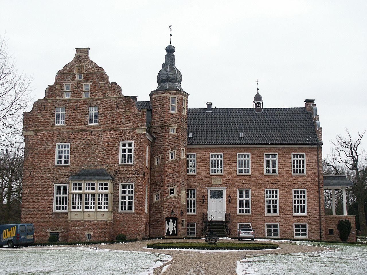 Schloss Rhede, frontale Fassadenansicht