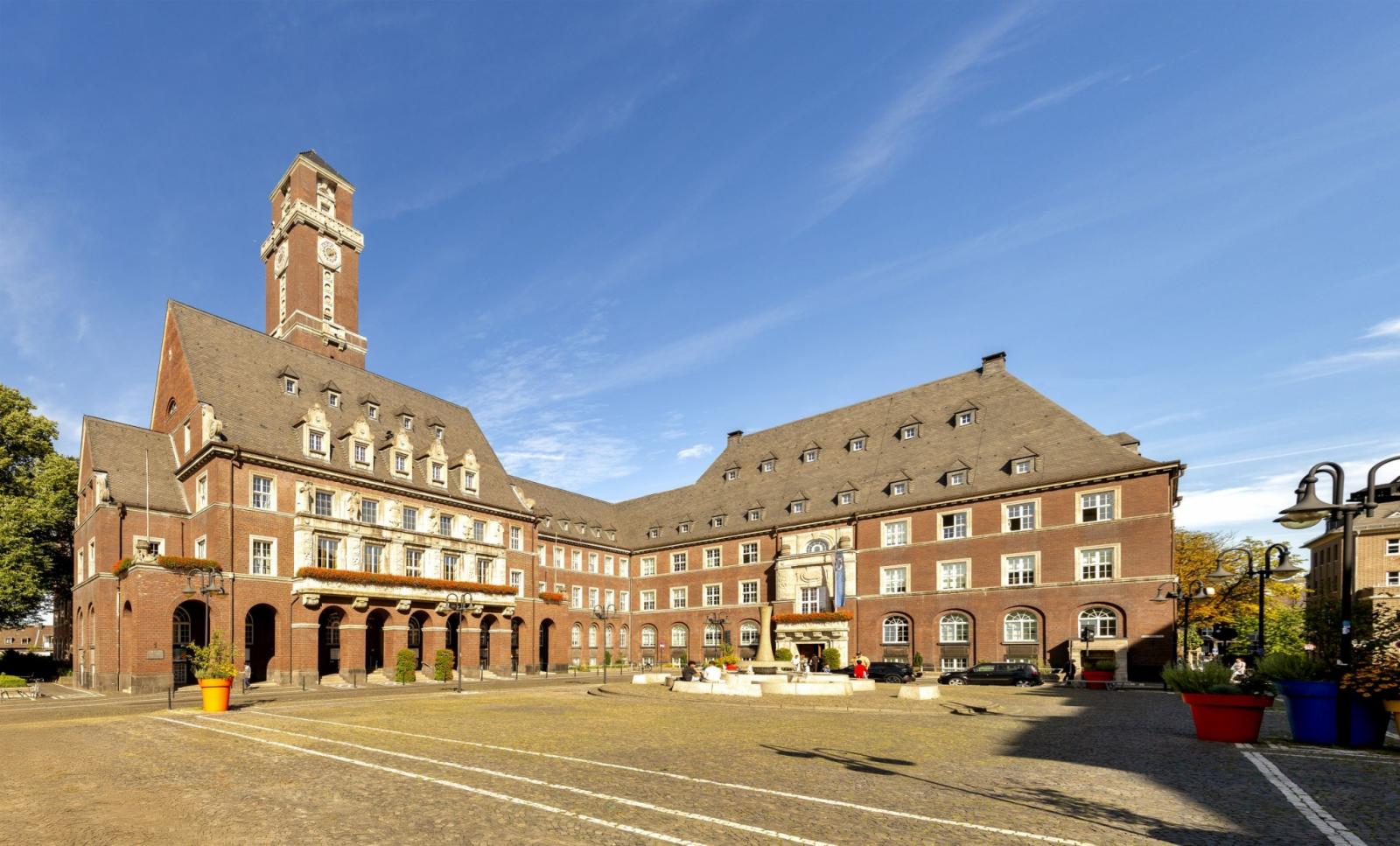 Rathaus Bottrop am Ernst-Wilczok-Platz