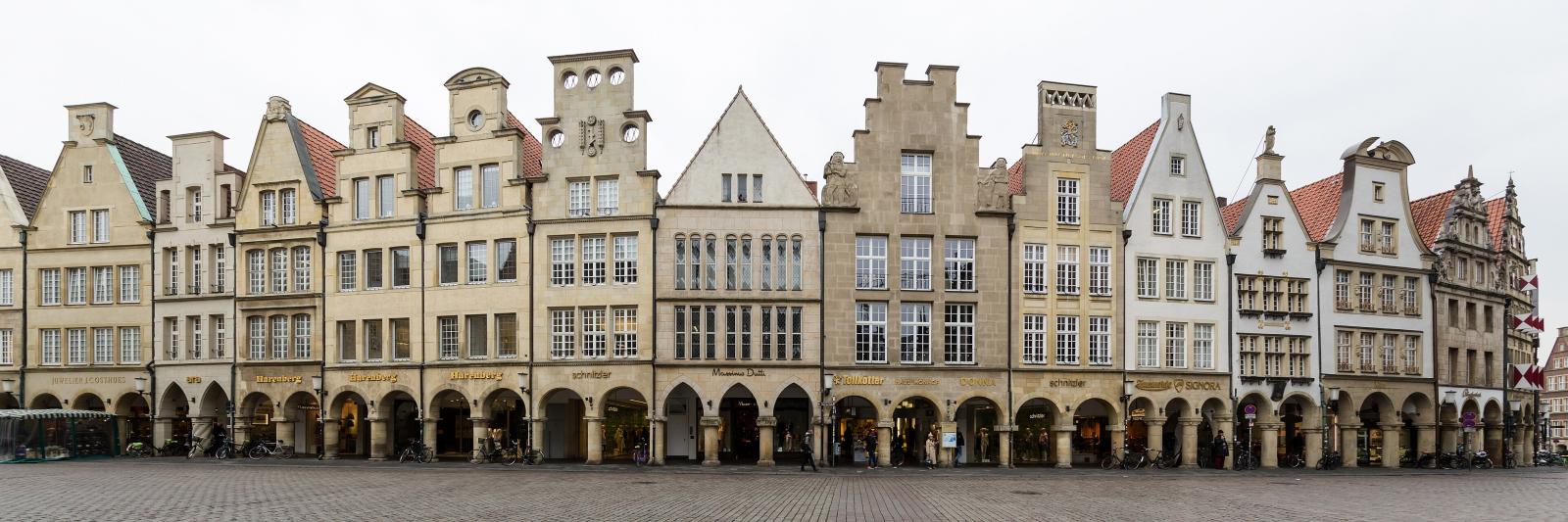 Giebelständige Fassaden Prinzipalmarkt vor dem Umbau (mittiges Gebäude)