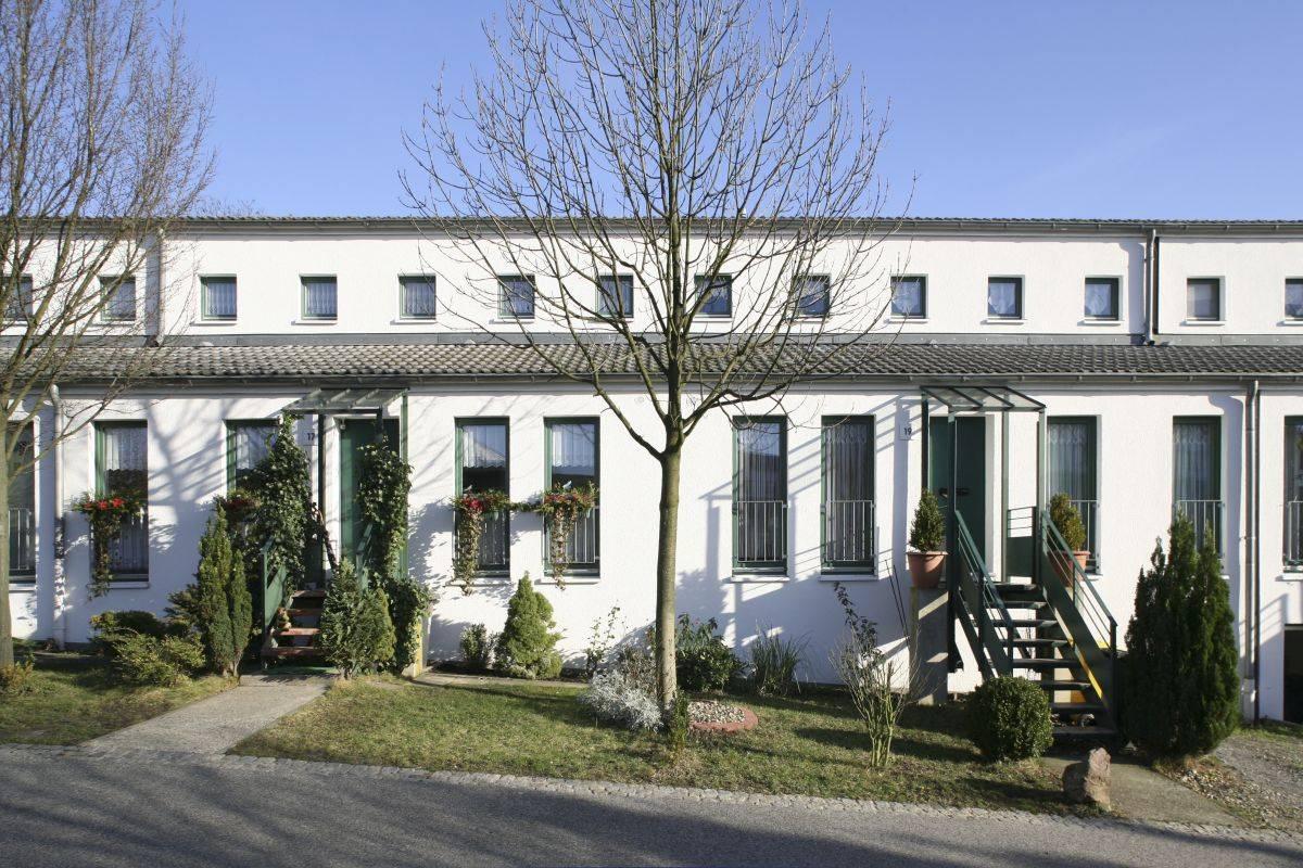 Eingänge der neuen Reihenhäuser