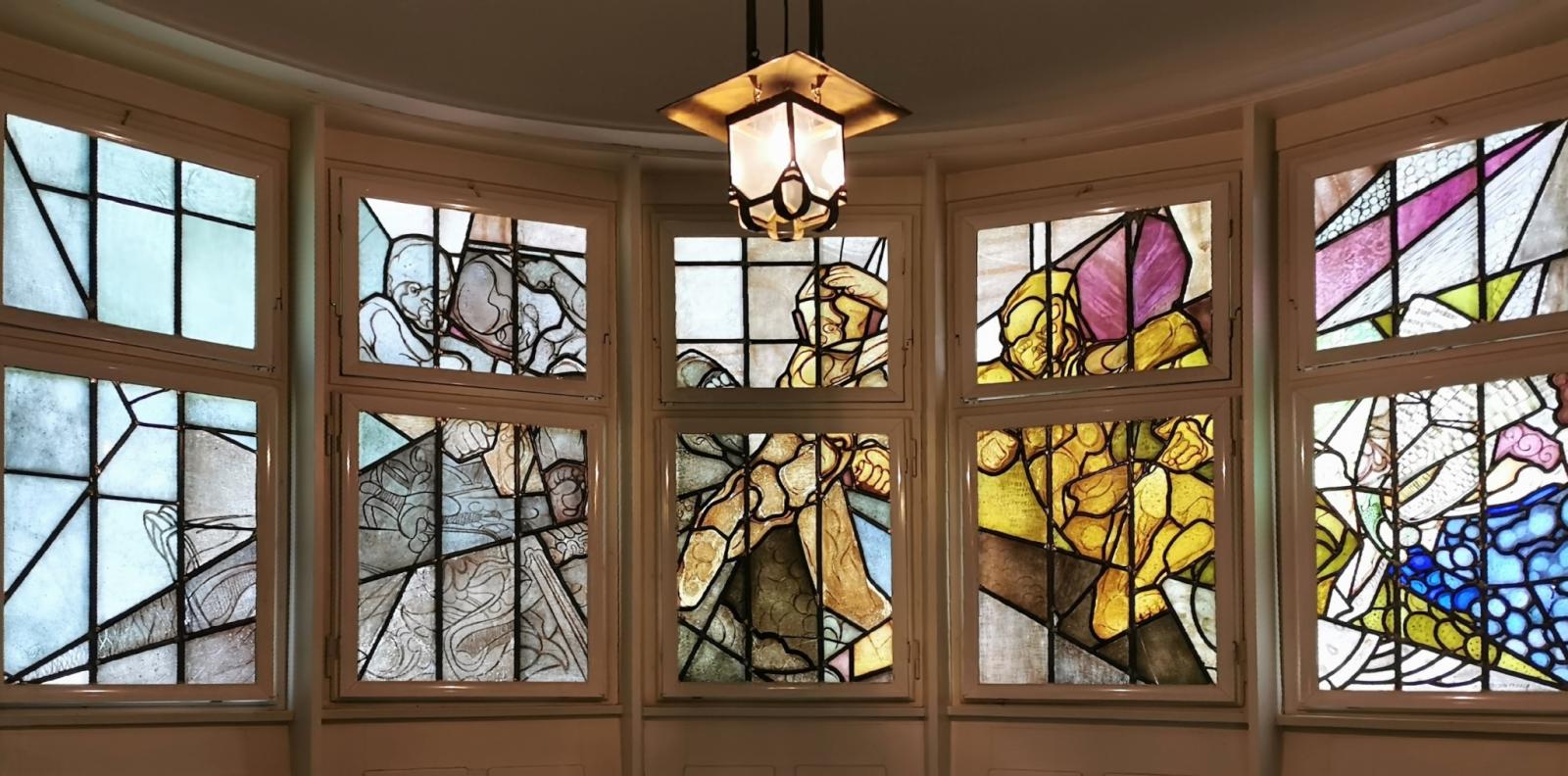 Glasmalerei von Johan Thorn Prikker im Treppenhaus