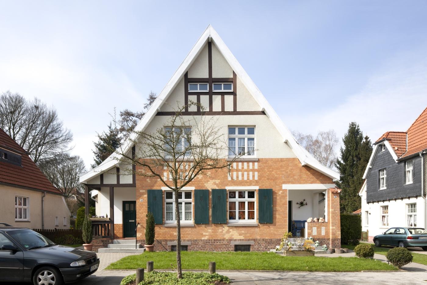 Fassadenansicht eines Siedlungshauses