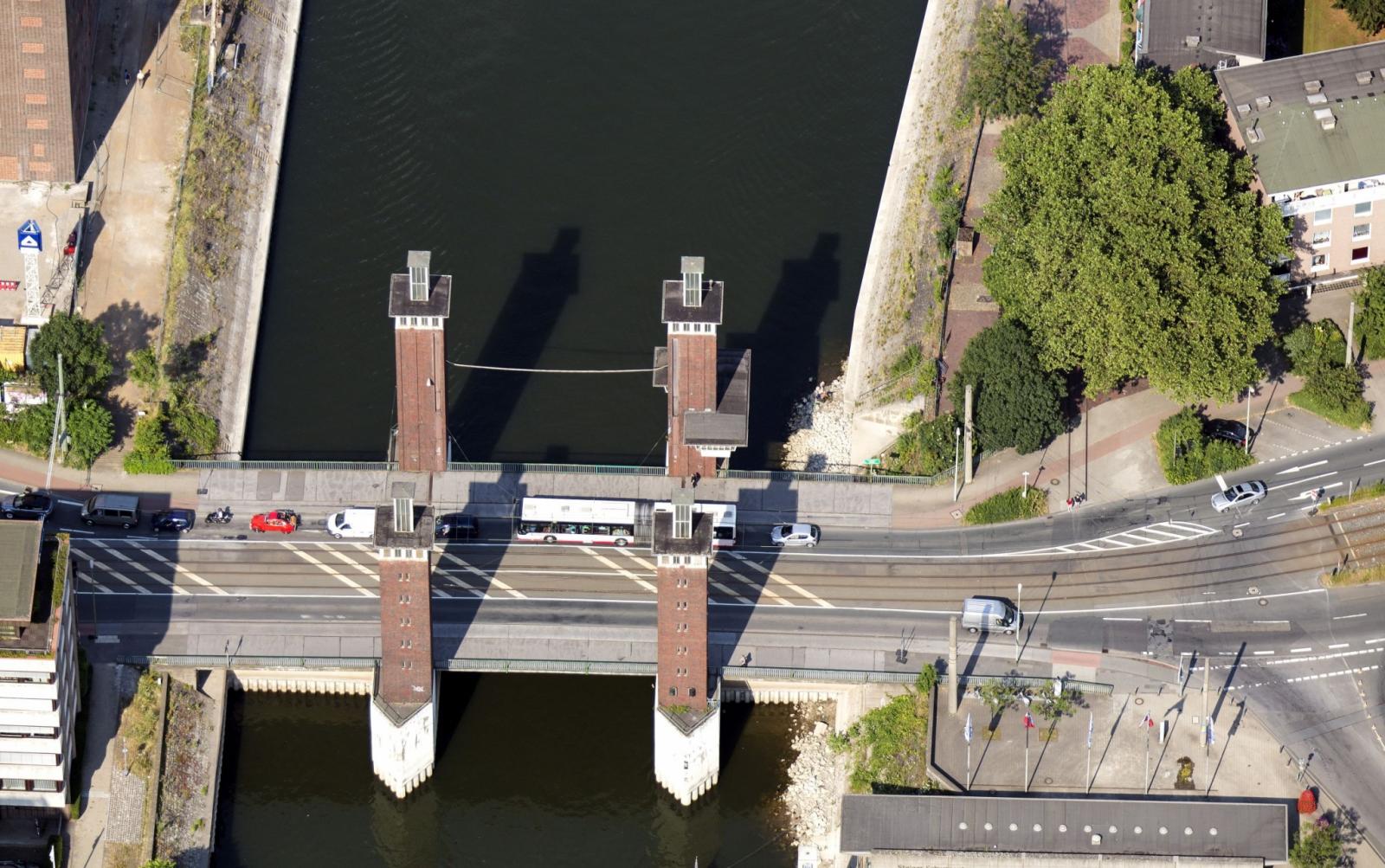 Schwanentorbrücke von oben