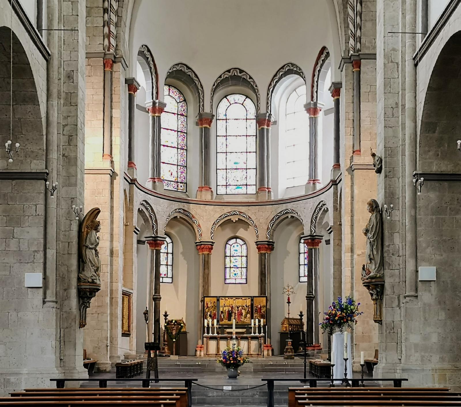 Innenansicht St. Kunibert Köln
