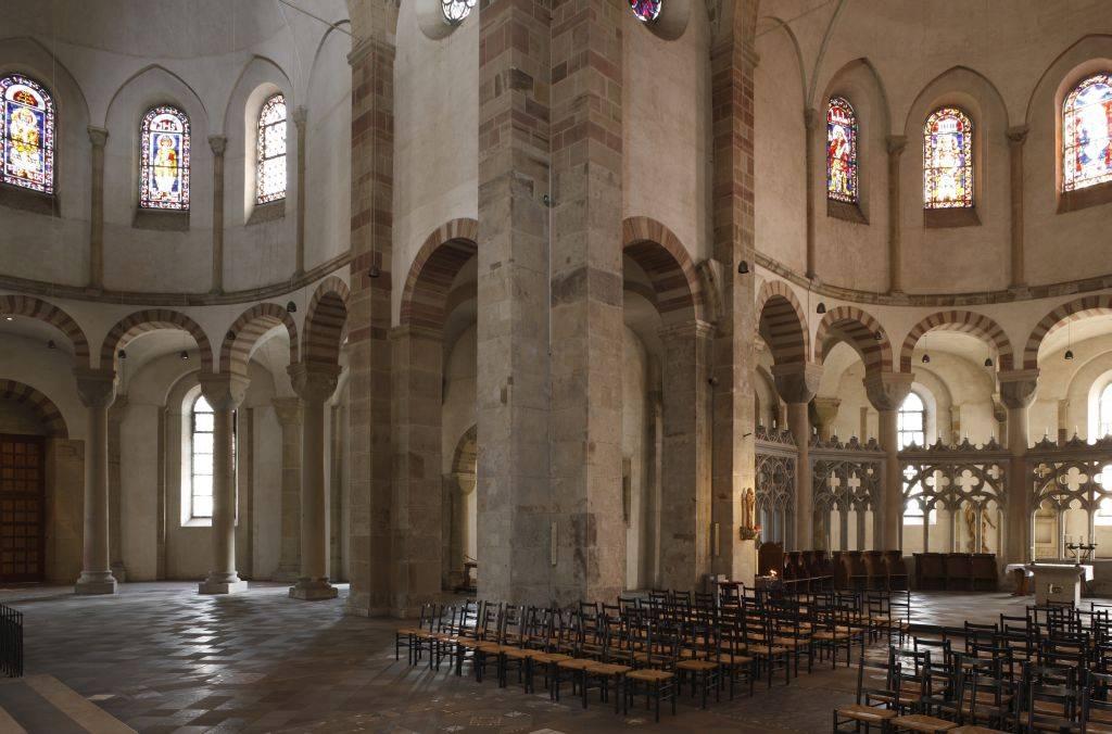Blick von Süden durch den Kleeblattchor
