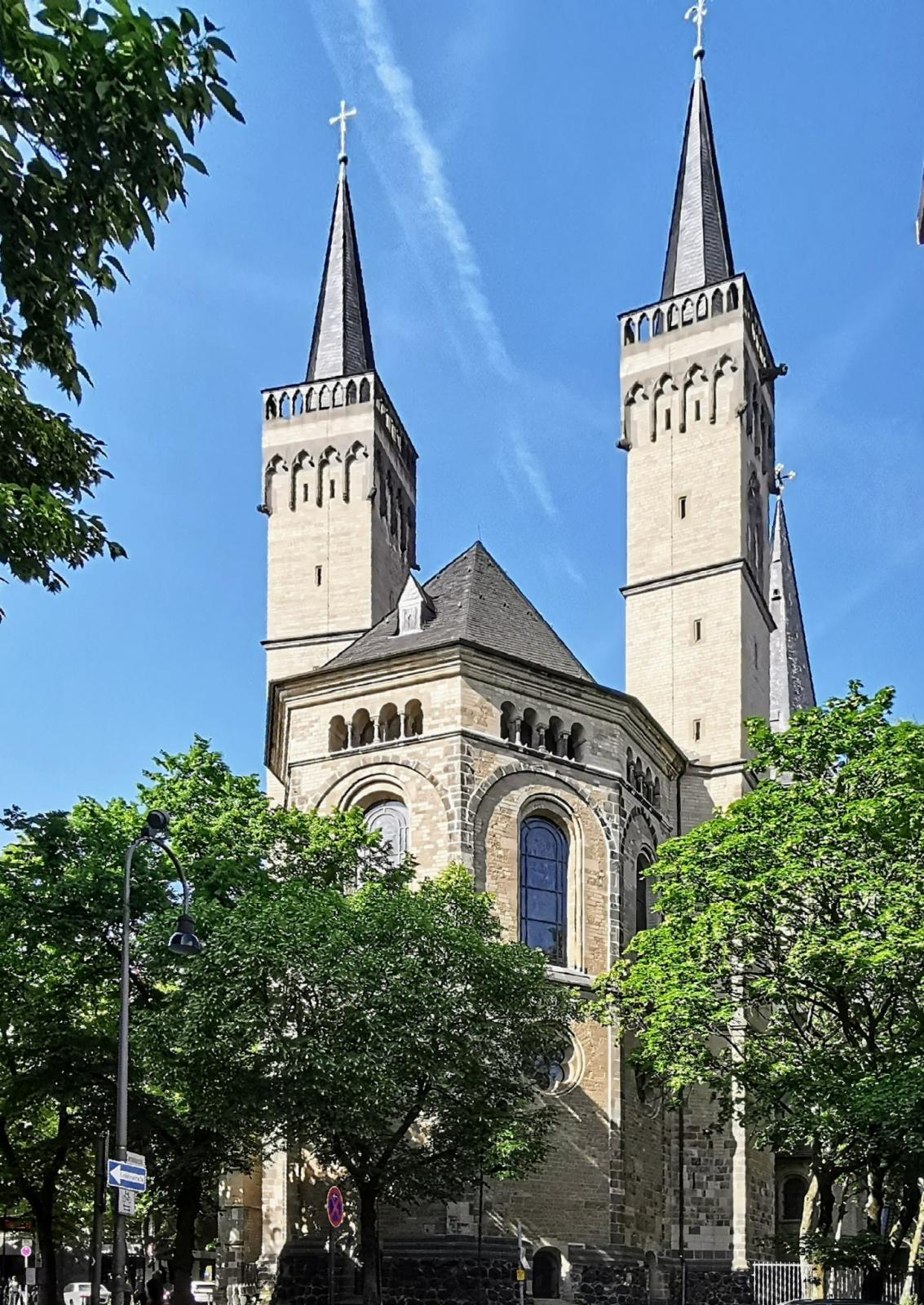 Choransicht mit Flankentürmen außen, St. Severin