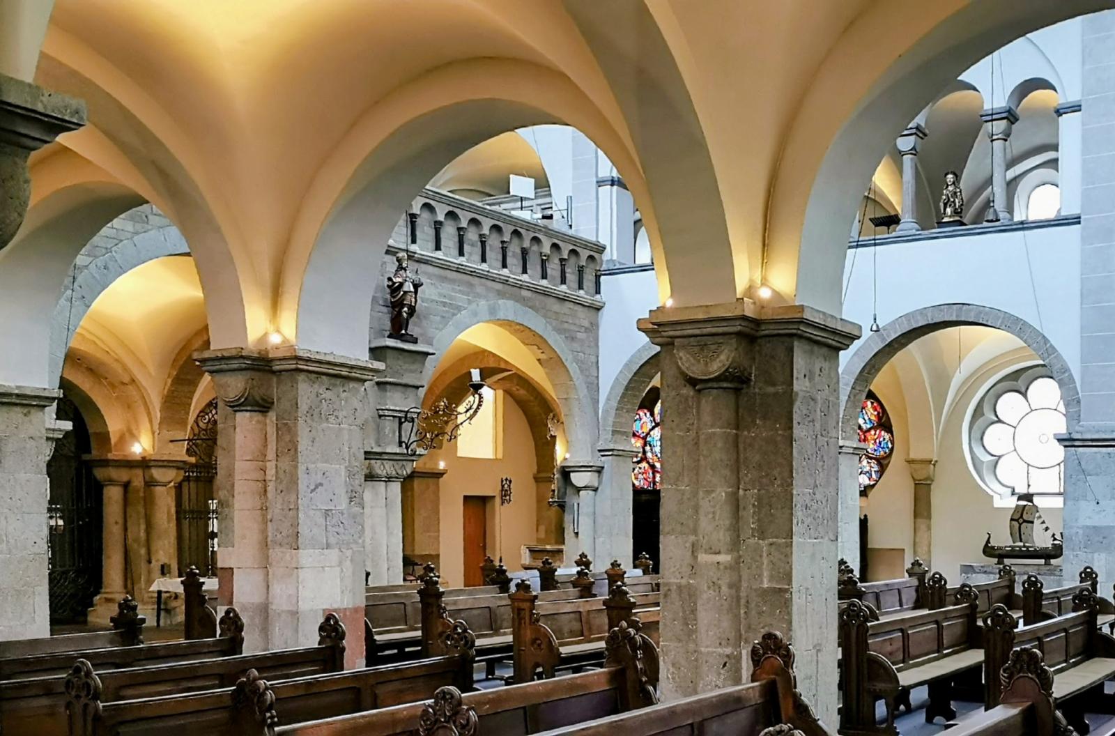 Blick zur Westempore St. Ursula