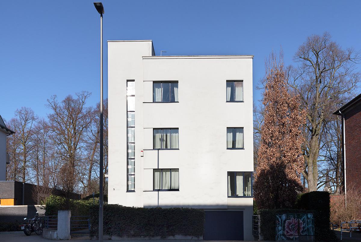 Münster, Münzstr. 9, Straßenfassade mit Garage