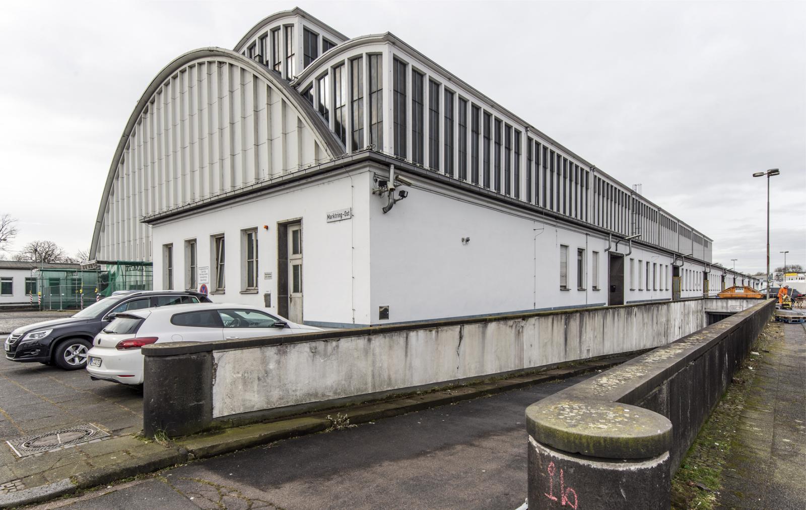 Außenansicht der Großmarkthalle auf der Marktstraße in Köln