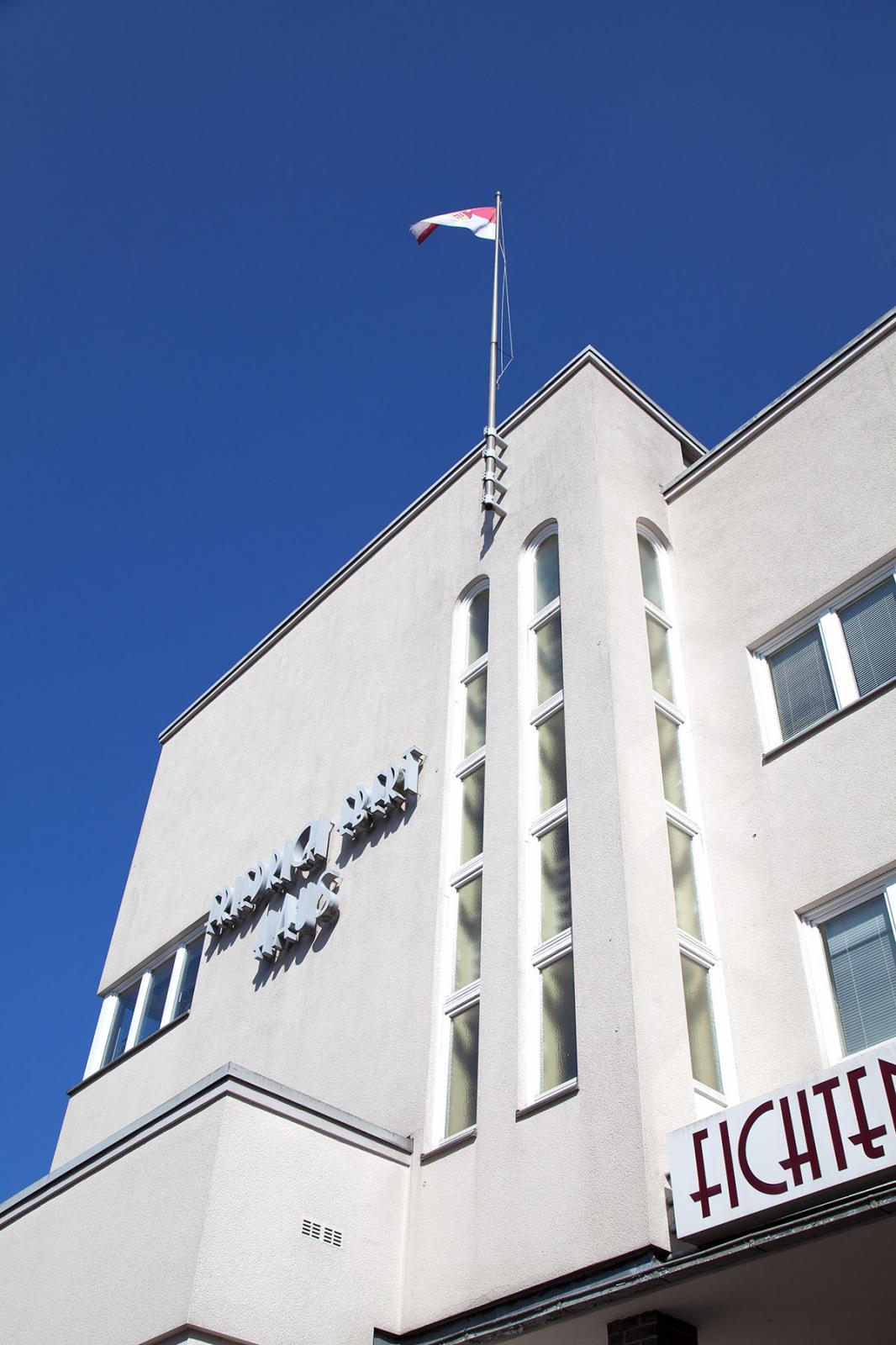 Bielefeld, Friedrich-Ebert-Haus, Detail der Hauptfassade