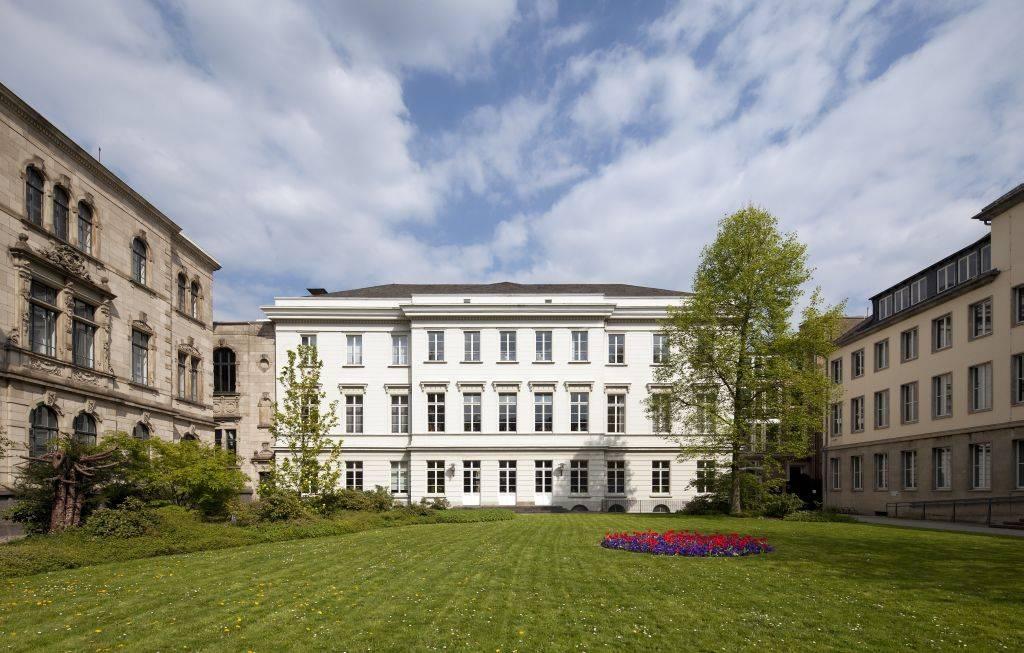 Rückseite des Rathauses
