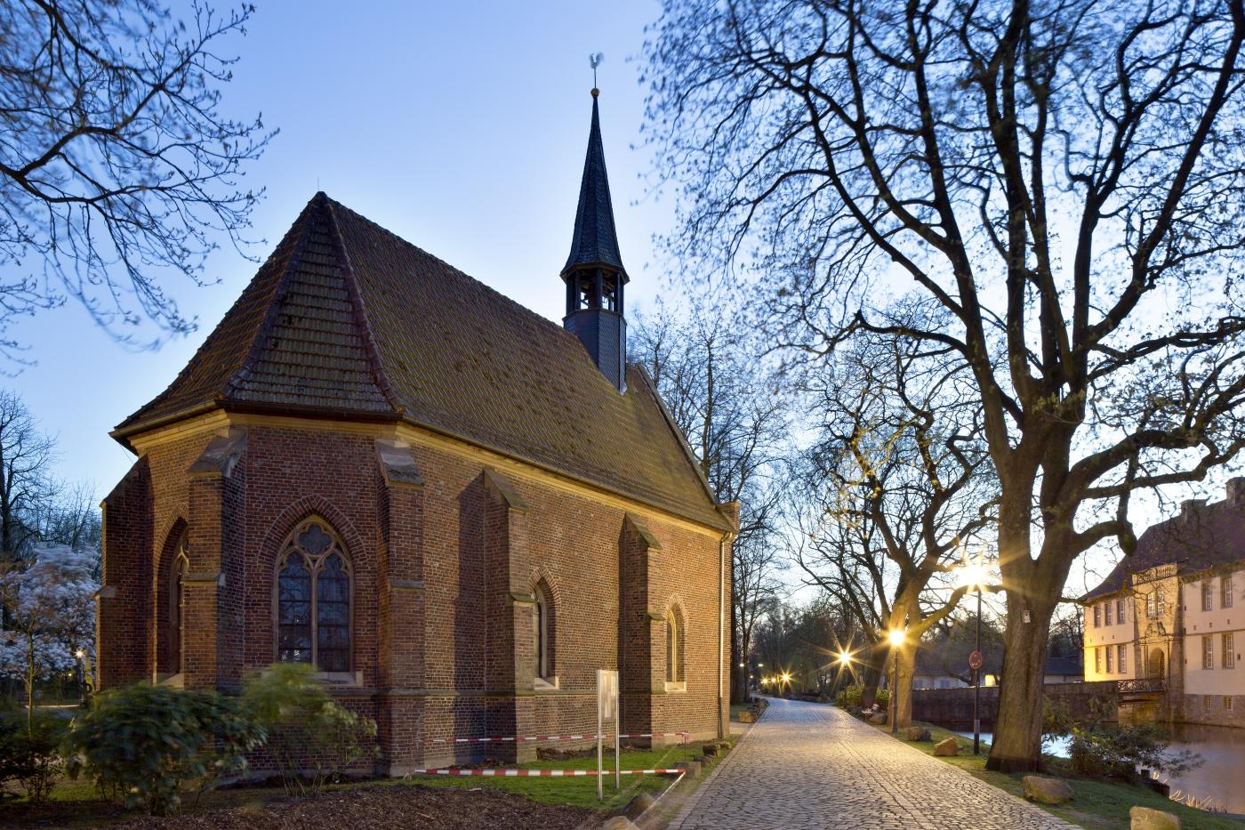 Blick auf den Chor der Schlosskapelle