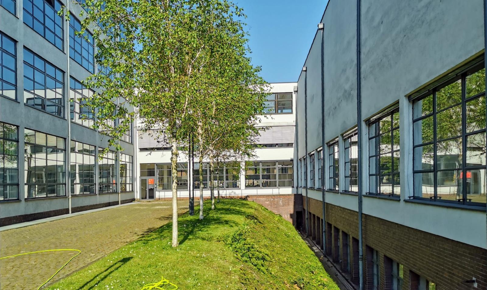 Hof am HE-Haus