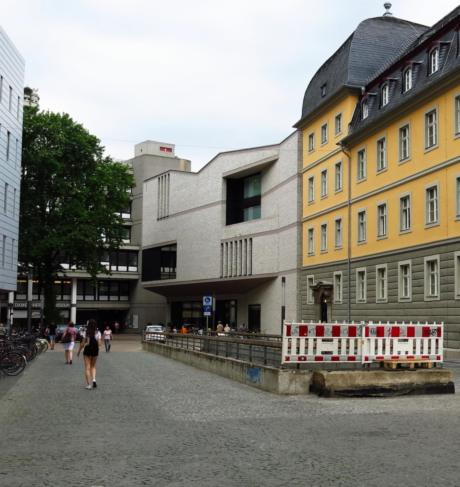 Nordostansicht mit Altem Stadthaus