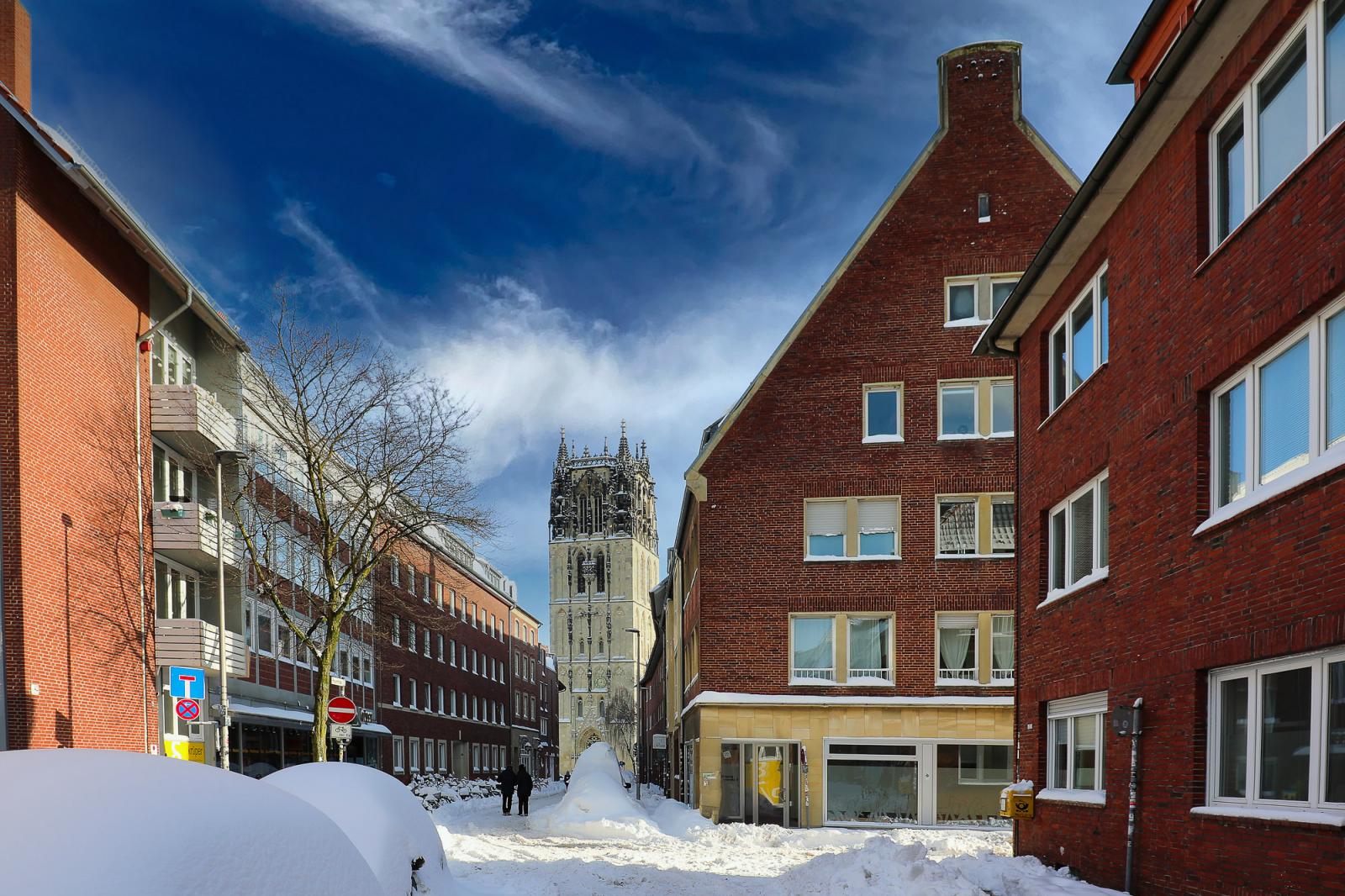 Blick auf den Turm der Pfarr- und Stiftskirche Liebfrauen Überwasser