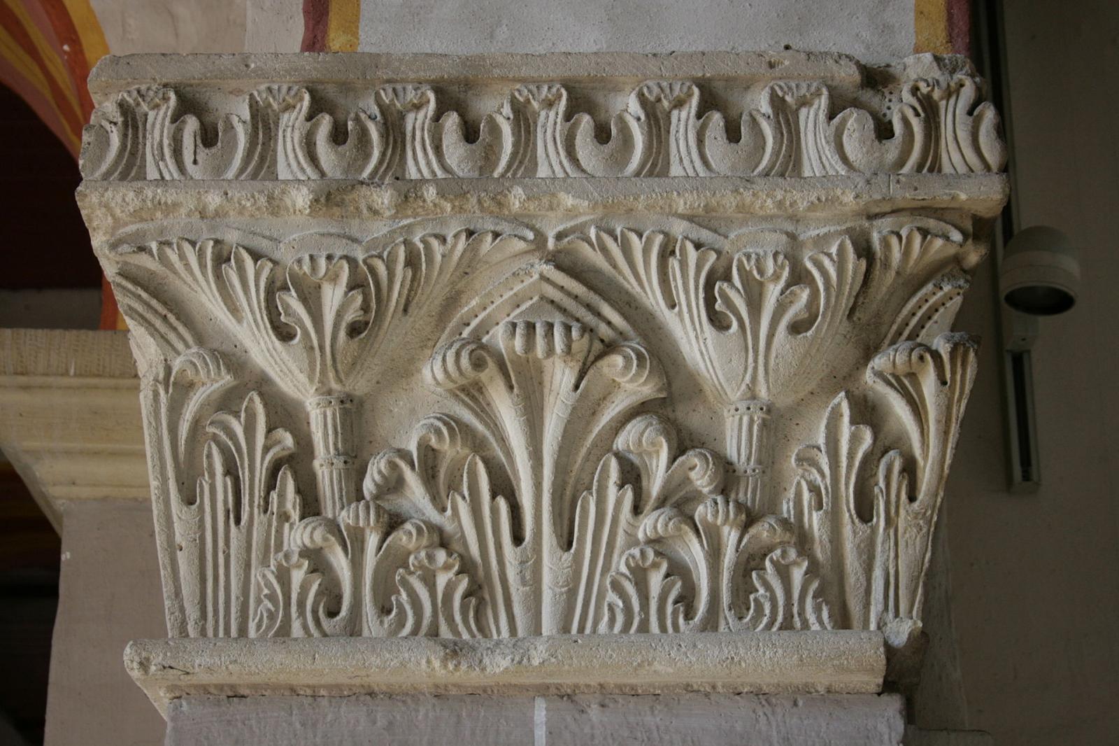 Akanthus-Kapitell