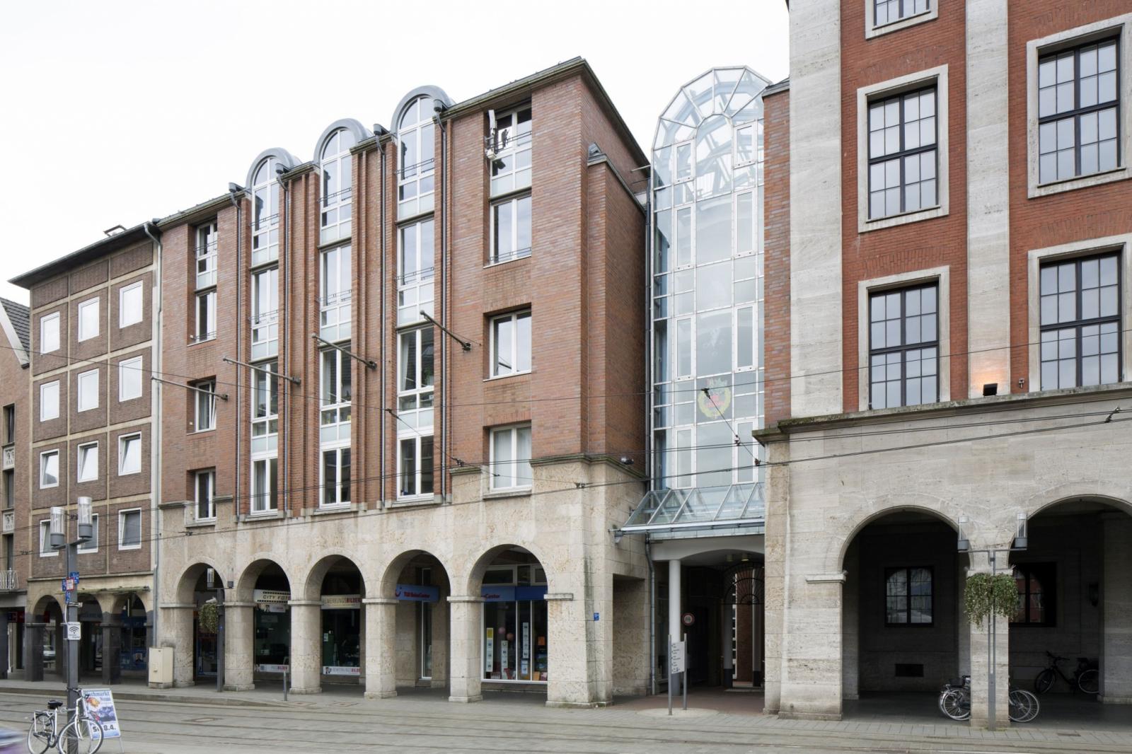 Rathaus-Passage Neuss zugang am Markt